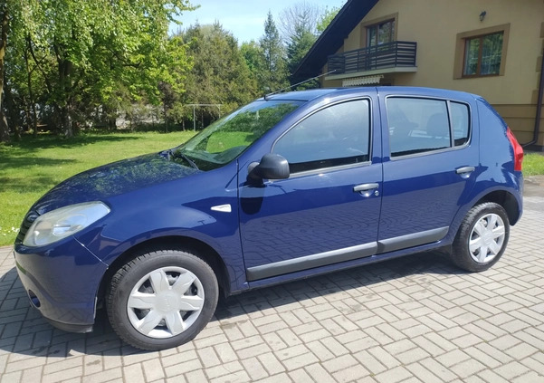 Dacia Sandero cena 13900 przebieg: 204000, rok produkcji 2011 z Dziwnów małe 562